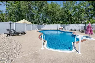 461 Bryn Mawr Dr, Brick, NJ 08723 - Photo 4