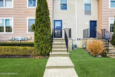 50 Charming Way, Lakewood, NJ 08701 - Photo 4