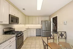 50 Charming Way, Lakewood, NJ 08701 - Photo 10