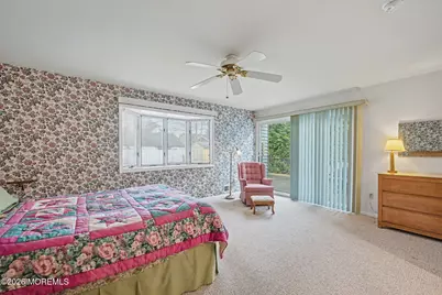 813 W Laurel Avenue, Point Pleasant Beach, NJ 08742 - Photo 16