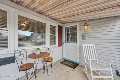 813 W Laurel Avenue, Point Pleasant Beach, NJ 08742 - Photo 4