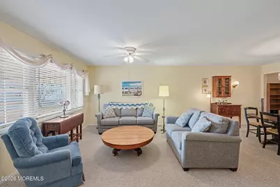 813 W Laurel Avenue, Point Pleasant Beach, NJ 08742 - Photo 6