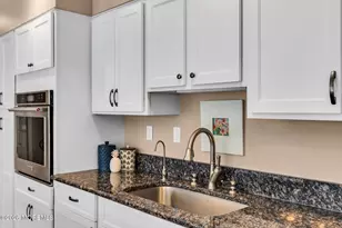 7 Flora Dr, Holmdel, NJ 07733 - Photo 22