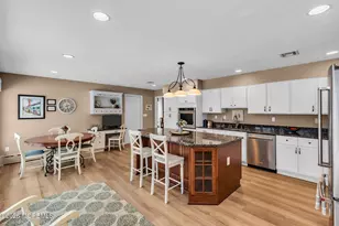 7 Flora Dr, Holmdel, NJ 07733 - Photo 14