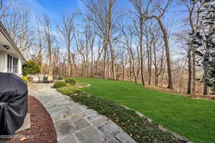 7 Flora Dr, Holmdel, NJ 07733 - Photo 38