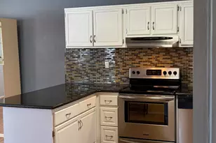 30 Plz de Las Flores, Freehold, NJ 07728 - Photo 12