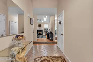 19 Crown Cir, Lakewood, NJ 08701 - Photo 6