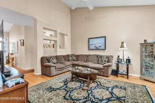 19 Crown Cir, Lakewood, NJ 08701 - Photo 10