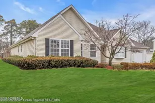 5 Laketree Ct, Manchester Township, NJ 08759 - Photo 2