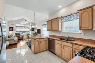 23 Derry Meeting Dr, Manalapan Township, NJ 07726 - Photo 16