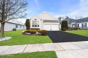 23 Derry Meeting Dr, Manalapan Township, NJ 07726 - Photo 4