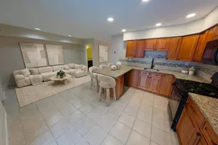 291 Stratford Pl, Morganville, NJ 07751 - Photo 4