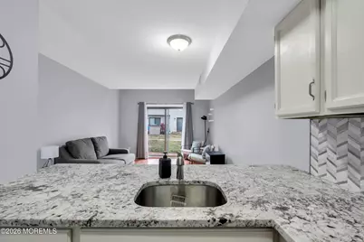 37 Queens Way, Englishtown, NJ 07726 - Photo 8