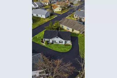 32 Carnaby Close, Freehold, NJ 07728 - Photo 44