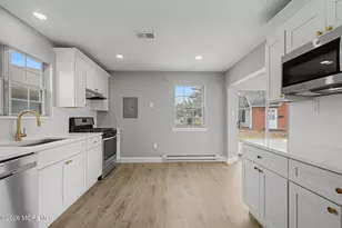 32 Carnaby Close, Freehold, NJ 07728 - Photo 14