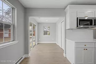 32 Carnaby Close, Freehold, NJ 07728 - Photo 18