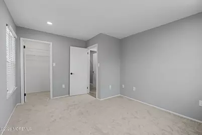 32 Carnaby Close, Freehold, NJ 07728 - Photo 24