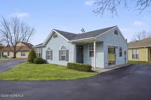 32 Carnaby Close, Freehold, NJ 07728 - Photo 1