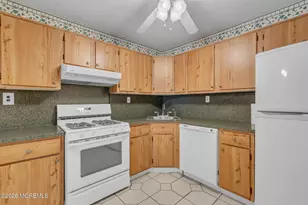 161 Frontier Way, Tinton Falls, NJ 07753 - Photo 6