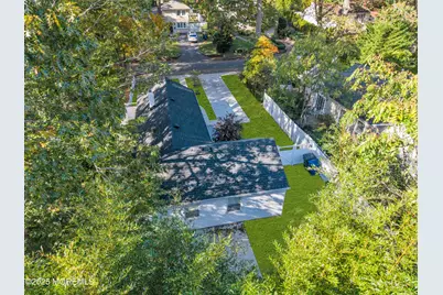 185 Elmwood Road, Oakhurst, NJ 07755 - Photo 18