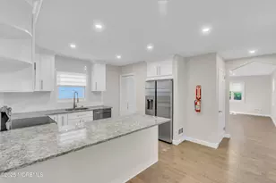 185 Elmwood Rd, Oakhurst, NJ 07755 - Photo 10