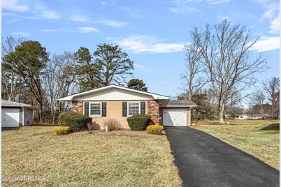 23 Higgins Court, Brick, NJ 08724 - Photo 2