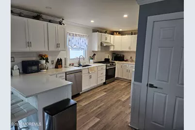 918 Raleigh Drive, Toms River Township, NJ 08753 - Photo 4