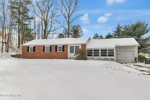 8 Hutchinson Rd, Allentown, NJ 08501 - Photo 2