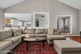 102 Blue Jay Ct, Manalapan Township, NJ 07726 - Photo 12