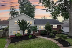 26 Fillmore Ave, Carteret, NJ 07008 - Photo 2