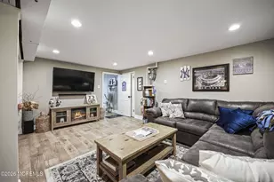 353 Redwood Ave, Trenton, NJ 08601 - Photo 38