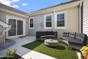 153 Cours De Pasteur, Freehold, NJ 07728 - Photo 4