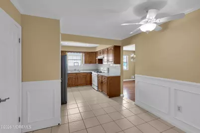 51 Lakeview Drive, Marlboro Township, NJ 07746 - Photo 14