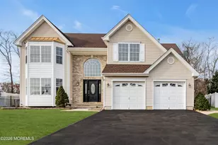 11 Orchid Ln, Barnegat, NJ 08005 - Photo 2