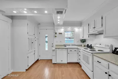 1236B Hamilton Court, Lakewood, NJ 08701 - Photo 2