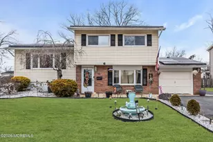 22 Princeton Dr, Jackson, NJ 08527 - Photo 1