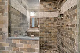 672 Winding River Rd, Brick, NJ 08724 - Photo 58