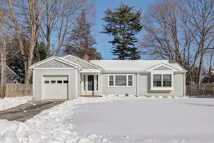 7 Rutgers Dr, Fair Haven, NJ 07704 - Photo 2