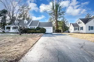 56 Woodland Dr, Fair Haven, NJ 07704 - Photo 36