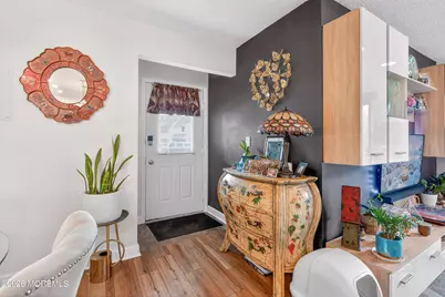 400 Daisy Court, Jackson, NJ 08527 - Photo 2