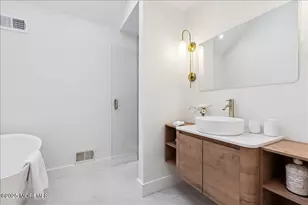 18 Oak Knl Dr, Matawan, NJ 07747 - Photo 24