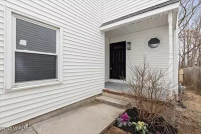 18 Oak Knoll Drive, Matawan, NJ 07747 - Photo 2