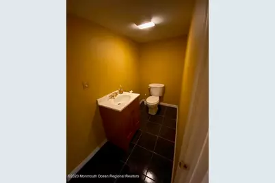 490 W Park Avenue, Oakhurst, NJ 07755 - Photo 18