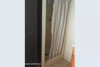 289 Port Monmouth Road, North Middletown, NJ 07748 - Photo 6