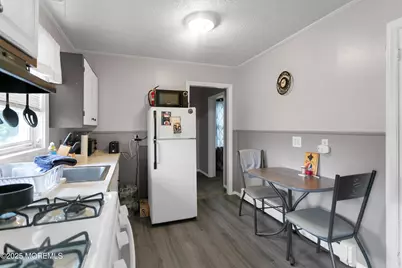 289 Port Monmouth Road, North Middletown, NJ 07748 - Photo 32