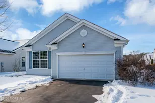 63 Marlow Dr, Jackson, NJ 08527 - Photo 2