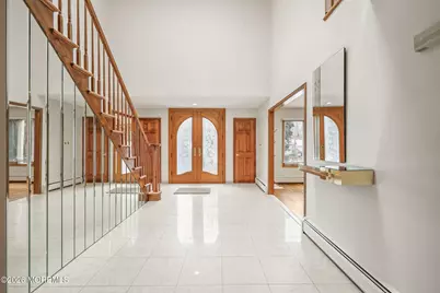 16 Wiltshire Drive, Manalapan Township, NJ 07726 - Photo 6