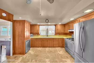 130 Center Street, Manahawkin, NJ 08050 - Photo 18