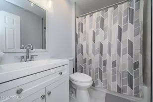 14 Ravenwood Ct, Freehold, NJ 07728 - Photo 32