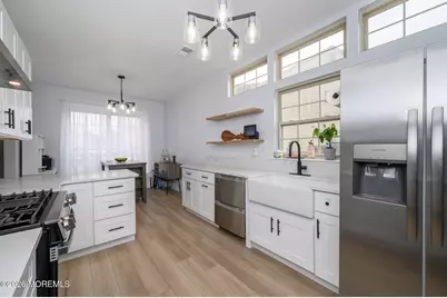 14 Ravenwood Court, Freehold, NJ 07728 - Photo 10